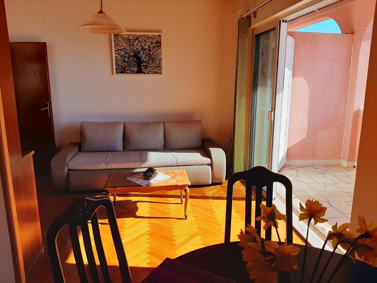 Ljulj Apartma *